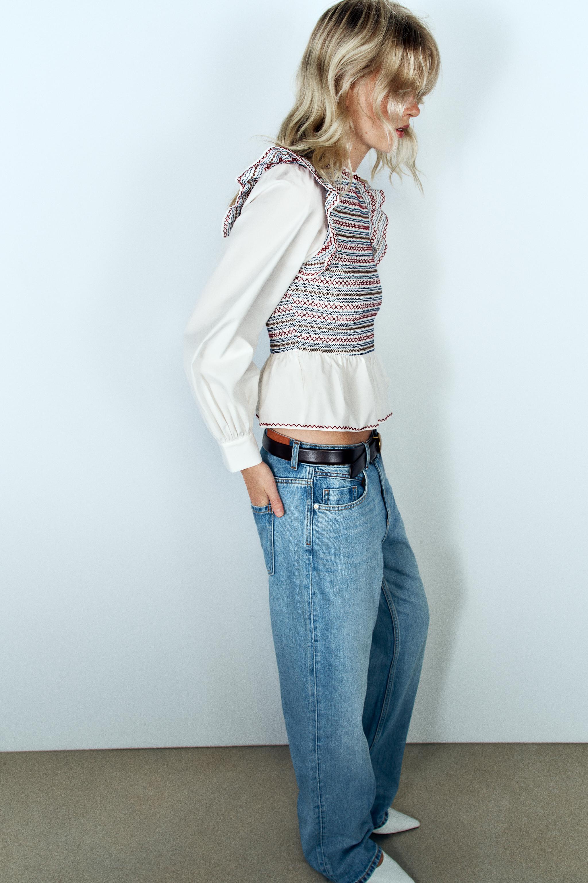 BLOUSE BRODÉE EN NID D’ABEILLE